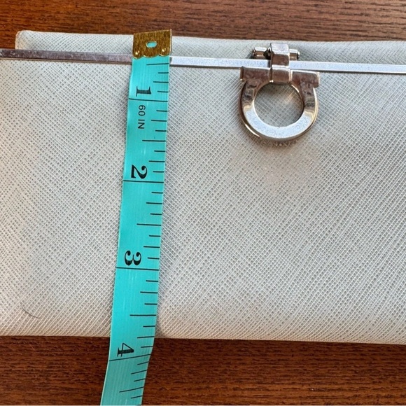 Salvatore Ferragamo Grey Gancini Saffiano Leather Clip Long Wallet W/COA - Picture 14 of 15